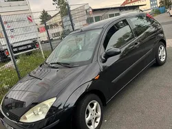 Schwarz Gebraucht 2004 Ford Focus Kleinwagen | 650 € (Guter Preis)