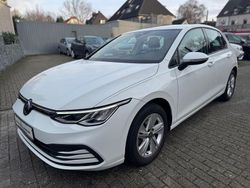 Weiß Gebraucht 2022 VW Golf Life Limousine | 17.499 € (Fairer Preis)