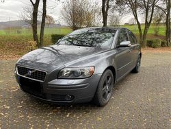 Grau Gebraucht 2004 Volvo S40 Limousine | 4.599 € (Fairer Preis)