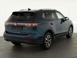 Nightshadeblue metallic Neu 2025 VW Tiguan Life SUV | 38.045 € (Superpreis)