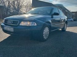 Blau Gebraucht 1998 Audi A4 Limousine | 1.000 € (Guter Preis)