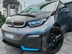 Grau Gebraucht 2022 BMW i3 Kleinwagen | 24.949 € (Fairer Preis)