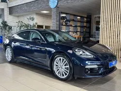 Porsche Panamera 4