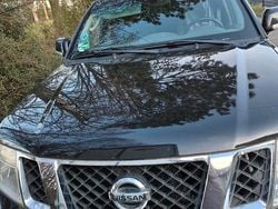 Schwarz Gebraucht 2011 Nissan Navara Abholung | 10.500 € (Etwas zu teuer)