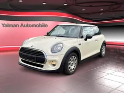 Weiß Gebraucht 2014 Mini ONE Kleinwagen | 6.990 € (Etwas zu teuer)