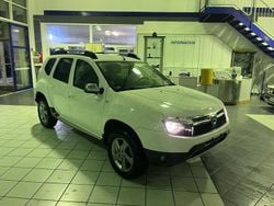 Weiß Gebraucht 2013 Dacia Duster Prestige SUV | 5.700 € (Fairer Preis)