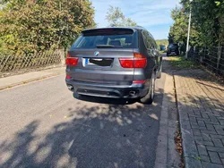 Grau Gebraucht 2021 BMW X5 Sport Line SUV | 13.900 €