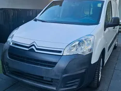 Weiß Gebraucht 2017 Citroën Berlingo Van / Kleinbus | 7.300 € (Guter Preis)