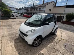 Weiß Gebraucht 2011 Smart ForTwo Coupé Kleinwagen | 4.000 € (Fairer Preis)