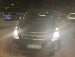 Schwarz Gebraucht 2010 Hyundai H-1 Van | 6.350 € (Fairer Preis)