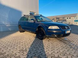 Blau Gebraucht 2004 VW Passat Kombi | 1.800 € (Guter Preis)
