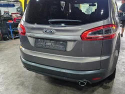 Silber Gebraucht 2011 Ford S-MAX Titanium Van / Kleinbus | 5.500 € (Etwas zu teuer)