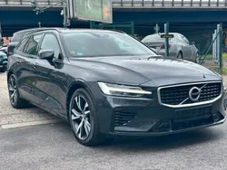 Grau Gebraucht 2019 Volvo V60 R-Design Kombi | 20.990 € (Guter Preis)