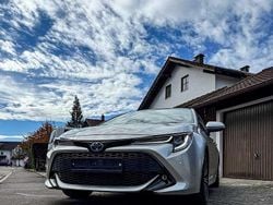 Grau Gebraucht 2020 Toyota Corolla Hybrid Team Kleinwagen | 21.999 € (Fairer Preis)