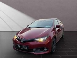 Rot Gebraucht 2019 Toyota Auris Team Limousine | 12.890 € (Fairer Preis)