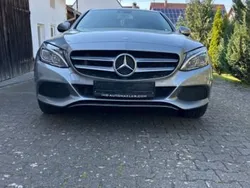 Grau Gebraucht 2015 Mercedes C250 Limousine | 18.700 € (Fairer Preis)