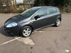 Grau Gebraucht 2008 Fiat Grande Punto Kleinwagen | 1.650 € (Fairer Preis)