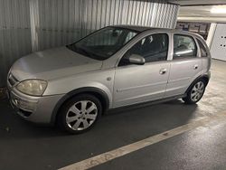 Silber Gebraucht 2005 Opel Corsa Enjoy Limousine | 1.200 € (Fairer Preis)