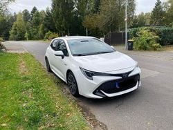 Weiß Gebraucht 2019 Toyota Corolla Hybrid Kleinwagen | 18.300 € (Guter Preis)