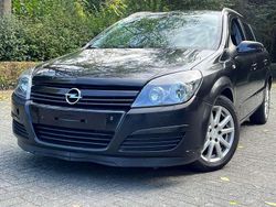 Schwarz Gebraucht 2005 Opel Astra Edition Kombi | 1.990 € (Fairer Preis)