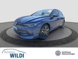Blau Gebraucht 2024 VW Golf Style Limousine | 28.730 € (Teuer)