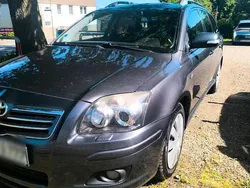 Grau Gebraucht 2007 Toyota Avensis T2 Kombi | 1.300 € (Guter Preis)