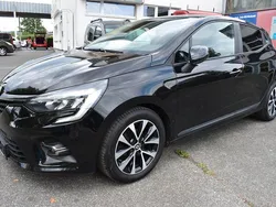 Schwarz Gebraucht 2021 Renault Clio V Zen Kleinwagen | 12.800 € (Fairer Preis)