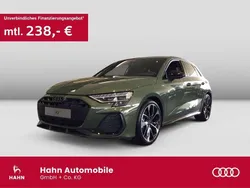 Distriktgrün metallic Neu 2025 Audi A3 S-Line Limousine | 43.899 € (Teuer)