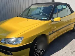 Gelb Gebraucht 2000 Peugeot 306 Cabriolet Cabrio | 1.950 €