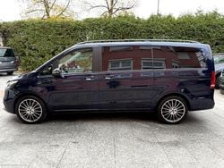 Blau Gebraucht 2022 Mercedes V250 Avantgarde Van / Kleinbus | 52.980 € (Guter Preis)