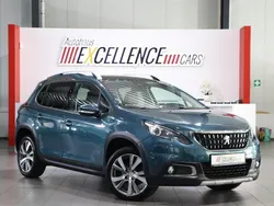 Grün Gebraucht 2017 Peugeot 2008 Active SUV | 9.999 € (Fairer Preis)