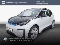 Weiß Gebraucht 2021 BMW i3 Basis Kleinwagen | 20.990 € (Fairer Preis)