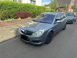Grau Gebraucht 2006 Opel Vectra Kombi | 900 € (Guter Preis)