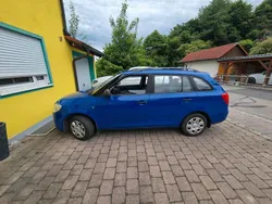 Blau Gebraucht 2009 Skoda Fabia Kombi | 2.150 € (Guter Preis)