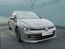 Grau Gebraucht 2024 VW Golf VIII Style Limousine | 29.000 € (Fairer Preis)