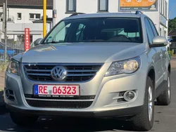 Silver leaf metallic Gebraucht 2011 VW Tiguan Trendline SUV | 6.999 € (Guter Preis)