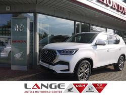 White pearl (pearl) Gebraucht 2024 Ssangyong (KGM) Rexton Sapphire SUV | 43.870 € (Etwas zu teuer)
