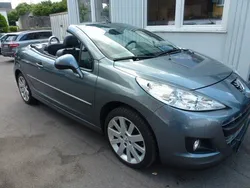 Grau Gebraucht 2010 Peugeot 207 CC Platinum Cabrio | 4.950 € (Fairer Preis)