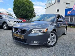 Grau Gebraucht 2011 Volvo V50 Business Edition Kombi | 6.499 € (Etwas zu teuer)