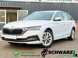 Weiß Gebraucht 2023 Skoda Octavia Style Kombi | 20.970 € (Fairer Preis)