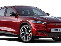 Rot Gebraucht 2022 Ford Mustang Mach-E Basis SUV | 33.990 € (Guter Preis)