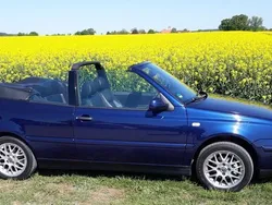 Blau Gebraucht 2002 VW Golf Cabriolet Highline Cabrio | 6.500 € (Teuer)