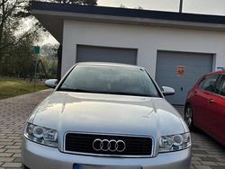 Silber Gebraucht 2001 Audi A4 Limousine | 3.300 €