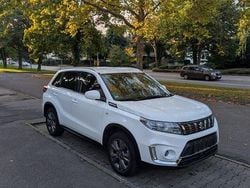 Weiß Gebraucht 2022 Suzuki Vitara Comfort SUV | 17.500 € (Guter Preis)