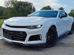 Weiß Gebraucht 2016 Chevrolet Camaro | 21.990 € (Fairer Preis)