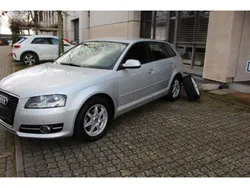 Eissilber metallic (metallic) Gebraucht 2012 Audi A3 Sportback Ambition Kombi | 8.900 € (Fairer Preis)