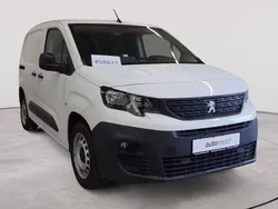 Schneeweiß Gebraucht 2020 Peugeot Partner Premium Van / Kleinbus | 13.390 € (Guter Preis)