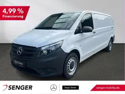 Weiß Gebraucht 2023 Mercedes Vito Van / Kleinbus | 24.812 € (Superpreis)