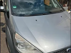 Grau Gebraucht 2008 Ford Galaxy Van / Kleinbus | 2.000 €