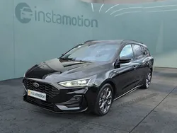 Schwarz Gebraucht 2023 Ford Focus ST-Line Kombi | 22.100 € (Superpreis)